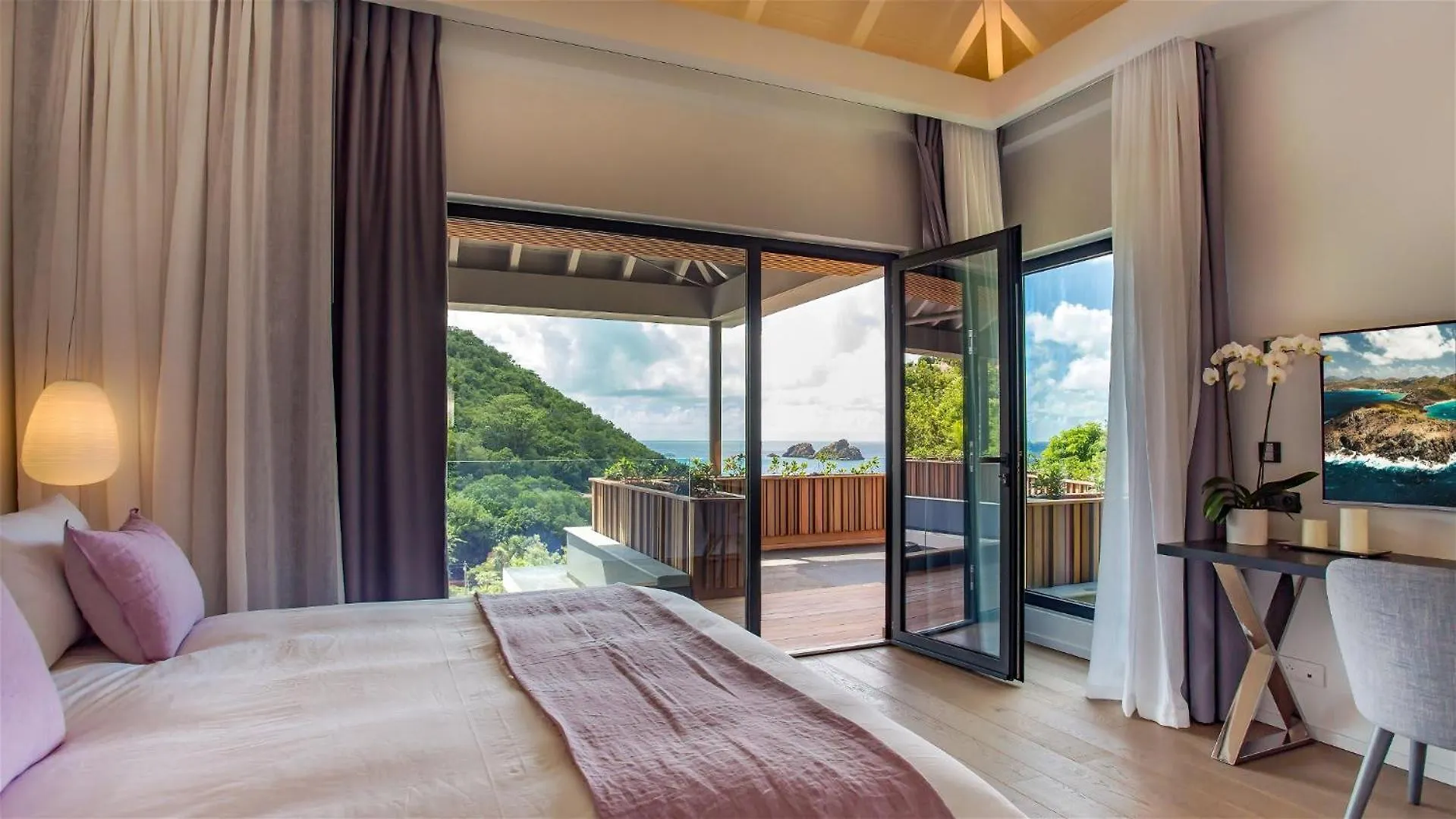 Villa Designed With Natural Elements St. Barthelemy