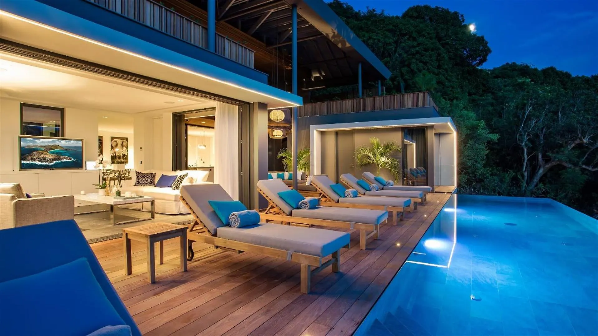 Villa Designed With Natural Elements St. Barthelemy