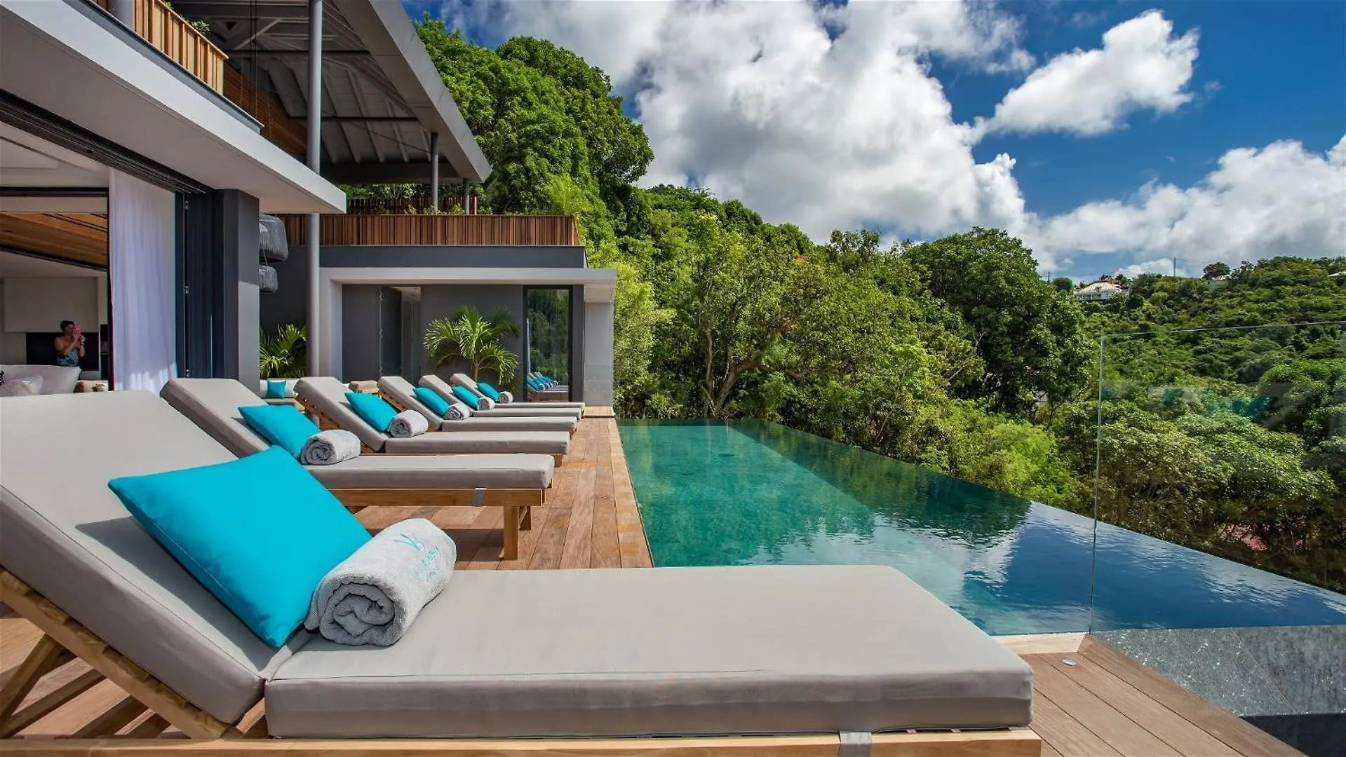 Villa Designed With Natural Elements St. Barthelemy