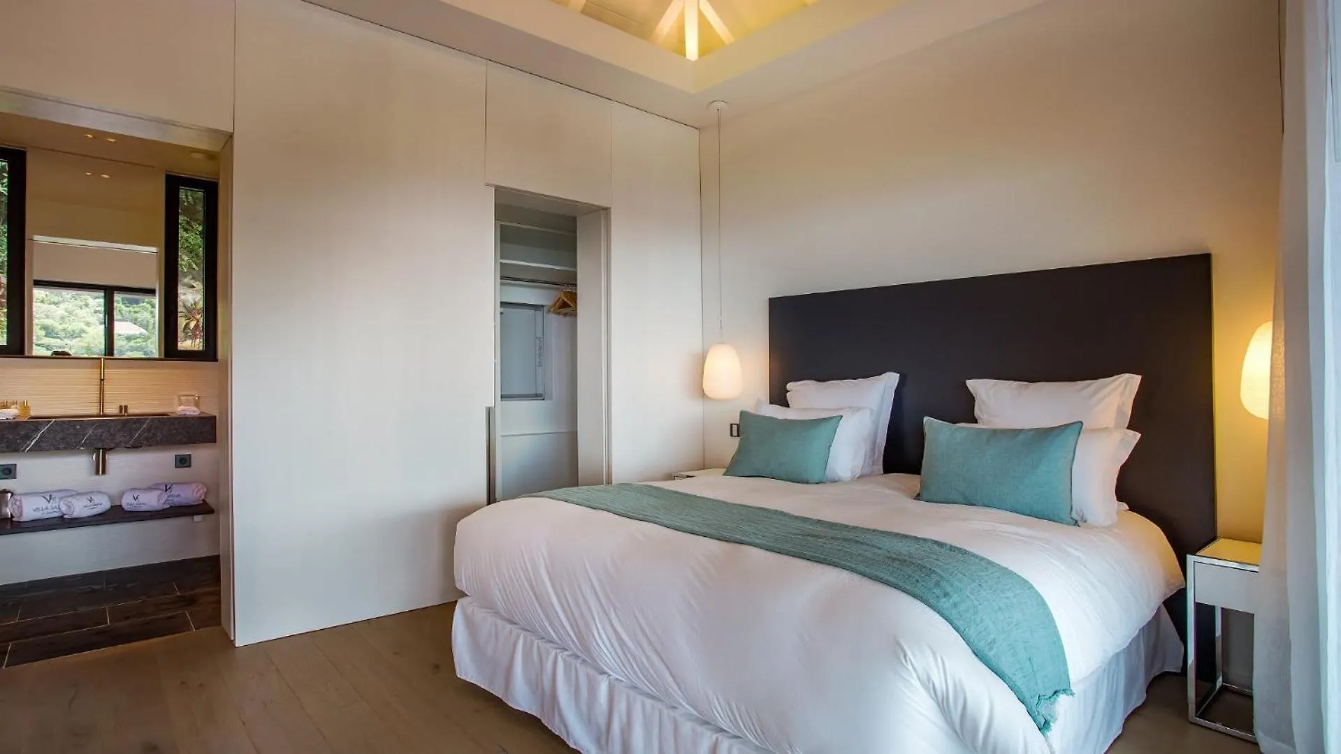 Villa Designed With Natural Elements St. Barthelemy