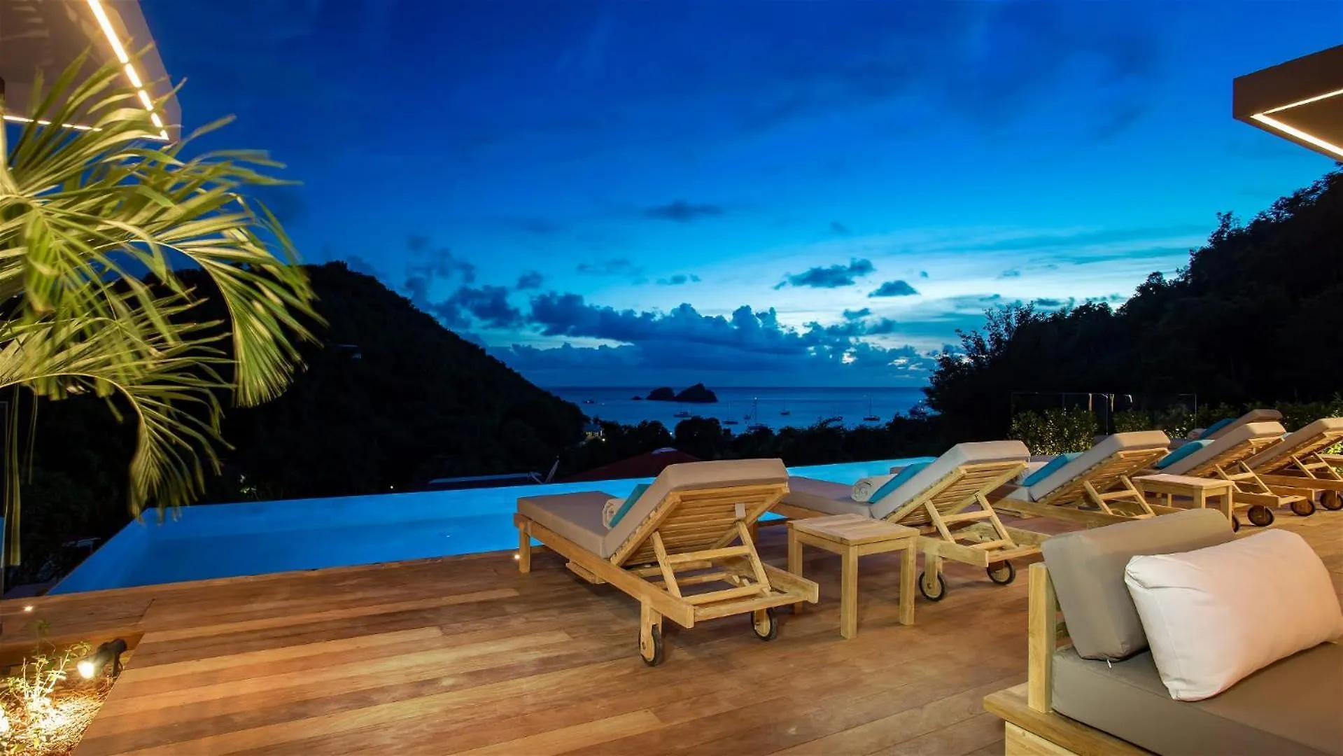 Villa Designed With Natural Elements St. Barthelemy
