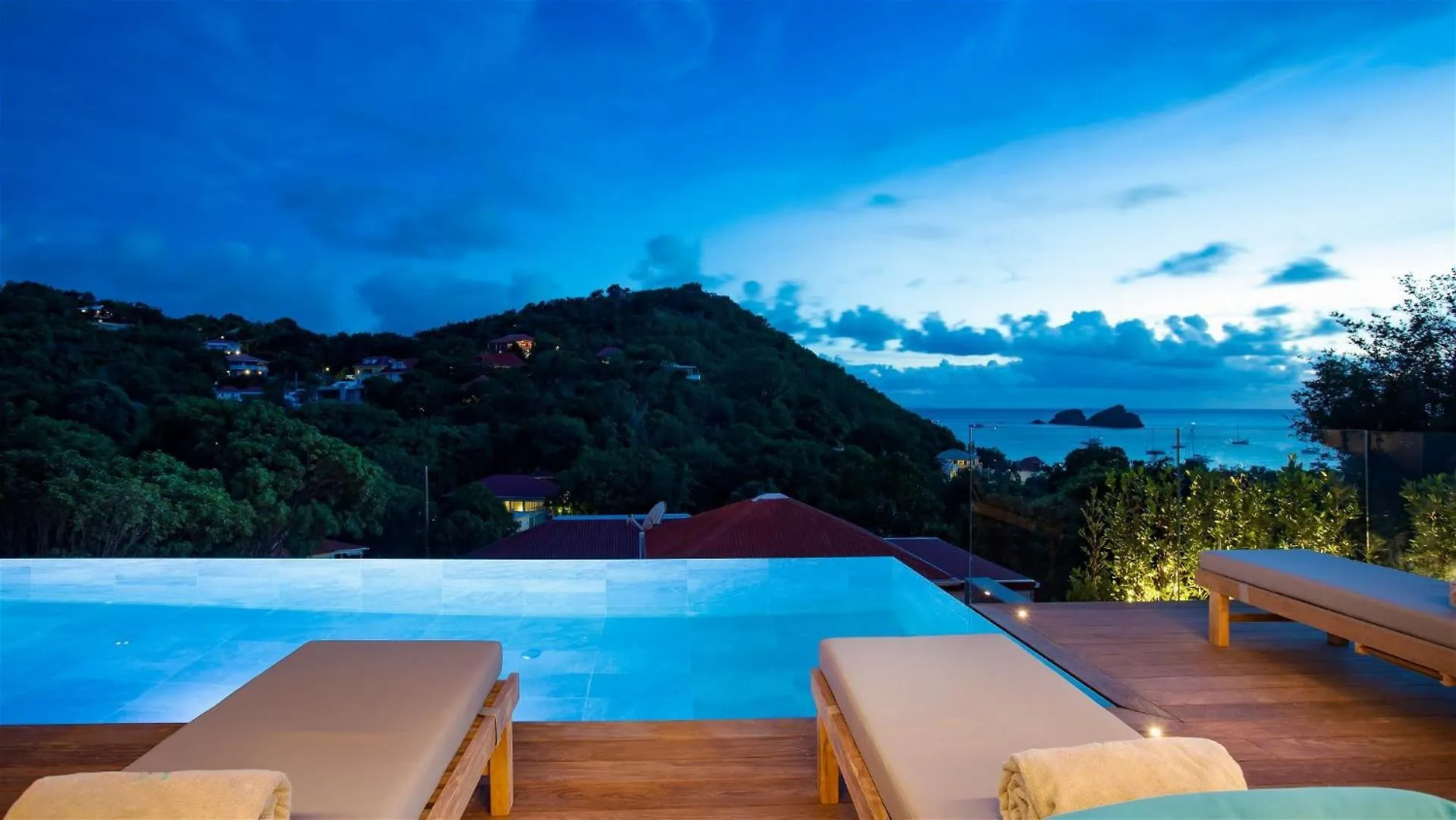 Villa Designed With Natural Elements St. Barthelemy Sankt Bartholomäus